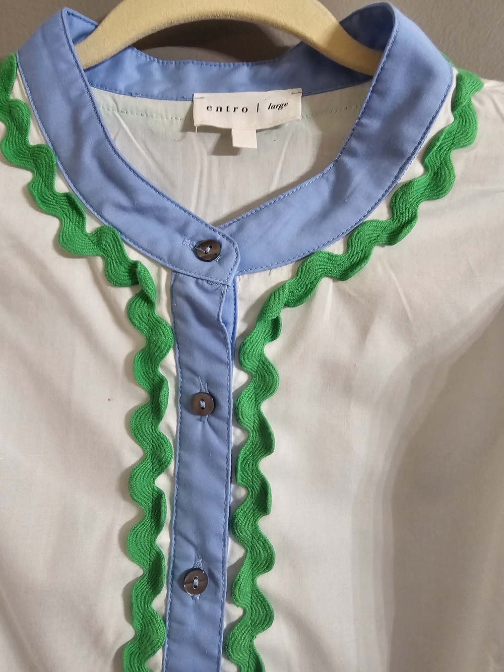 entro White Peplum Blouse with Blue Trim and Green Rickrack - Picture 2 of 3
